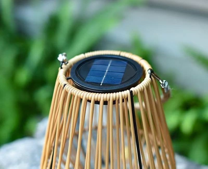 ランタン 天然素材編み込みソーラー充電式吊り下げランタン