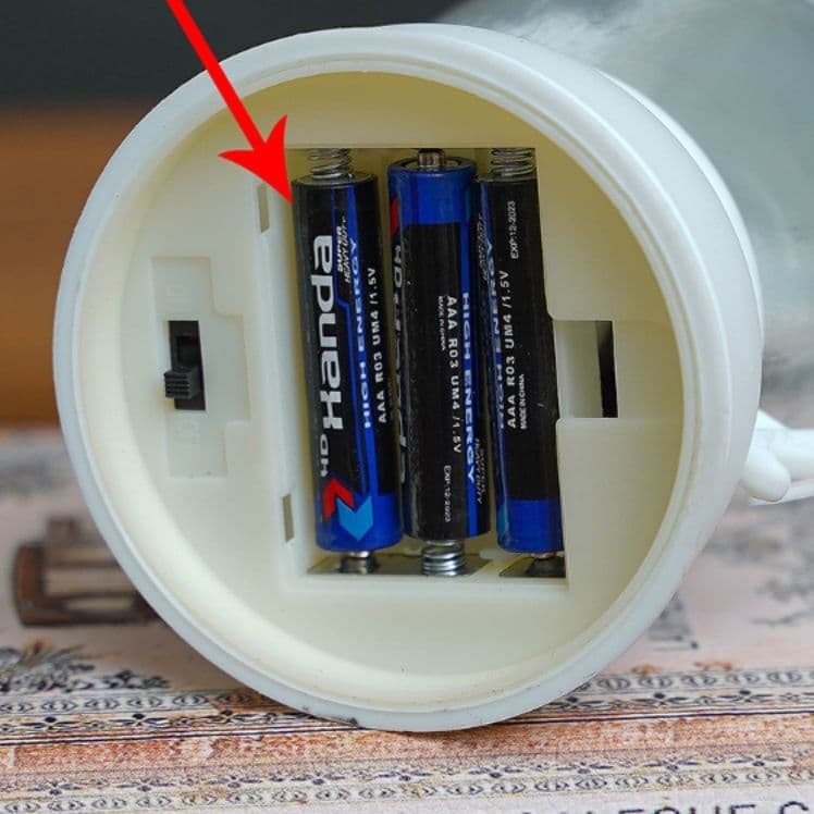 ランタン 揺らめく炎風電池式卓上ランタン